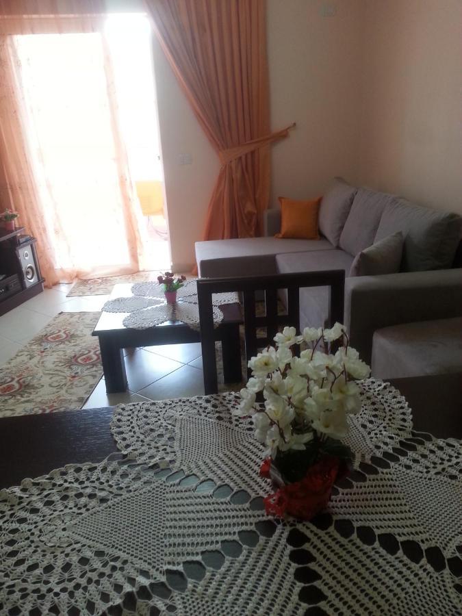 Christos Apartments ساراندا المظهر الخارجي الصورة